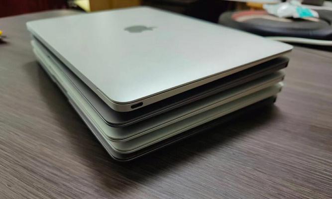 MacBookPro2015（全面分析MacBookPro2015的功能与性能，揭示其独特之处）